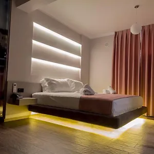 Hotel Pandora