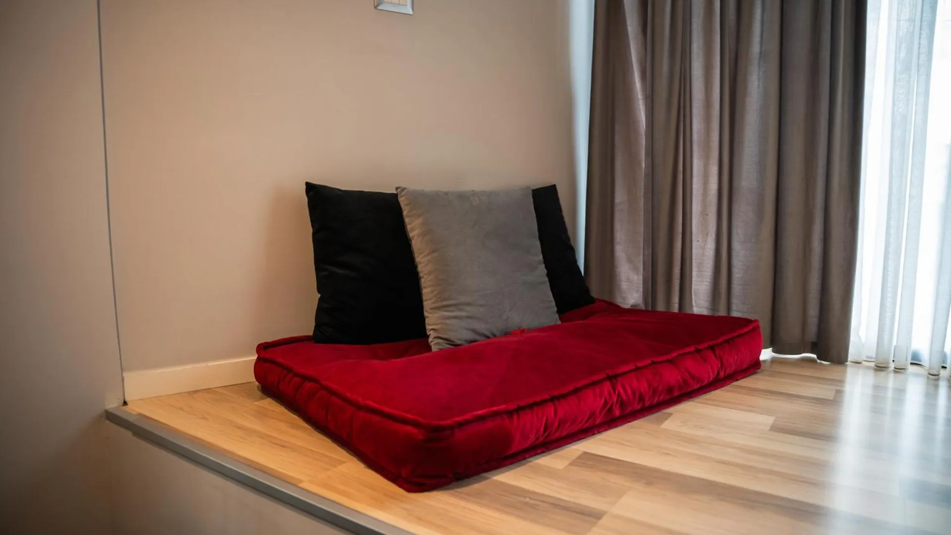 Center Boutique Hotel تيرانا 3*,  ألبانيا